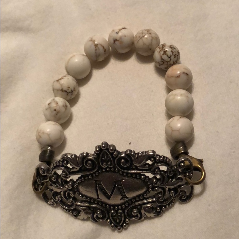 Lenny and Eva beaded bracelet with plate